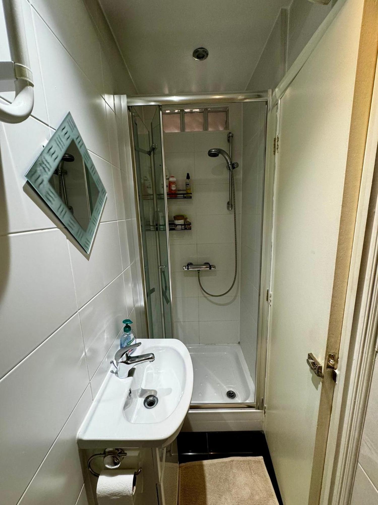 Amazing En-Suite Apartment In Finchley Central London Luaran gambar