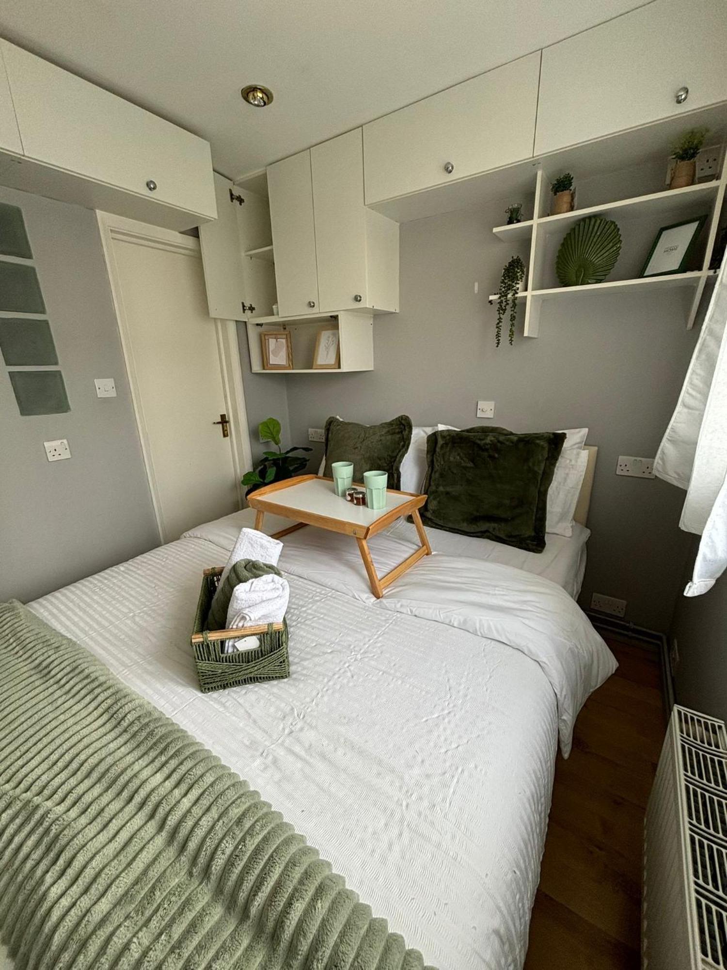 Amazing En-Suite Apartment In Finchley Central London Luaran gambar